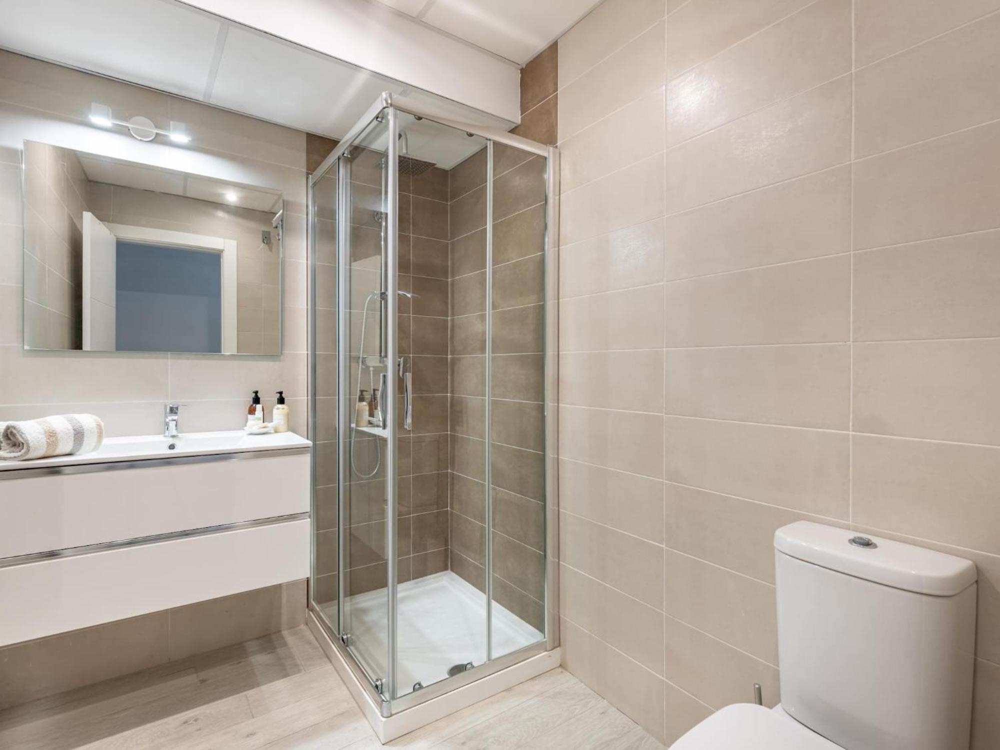 Central Stylish And Elegant 1 & 2 Bedroom Apartments I Granada Exterior photo