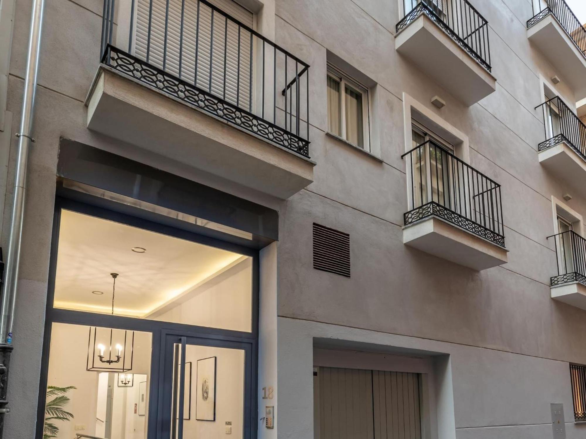 Central Stylish And Elegant 1 & 2 Bedroom Apartments I Granada Exterior photo
